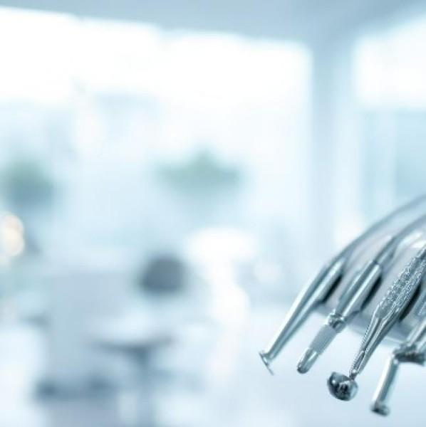 Détartrage dentaire à Ixelles